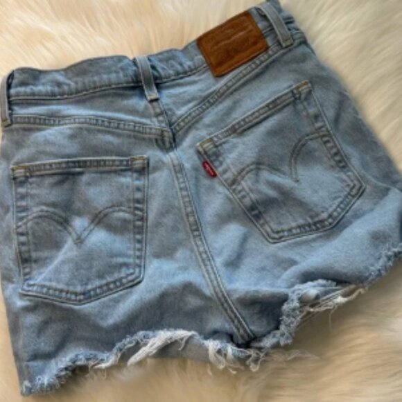 Levi's Light Blue Distressed Ribcage Jean Shorts - Picture 4 of 4